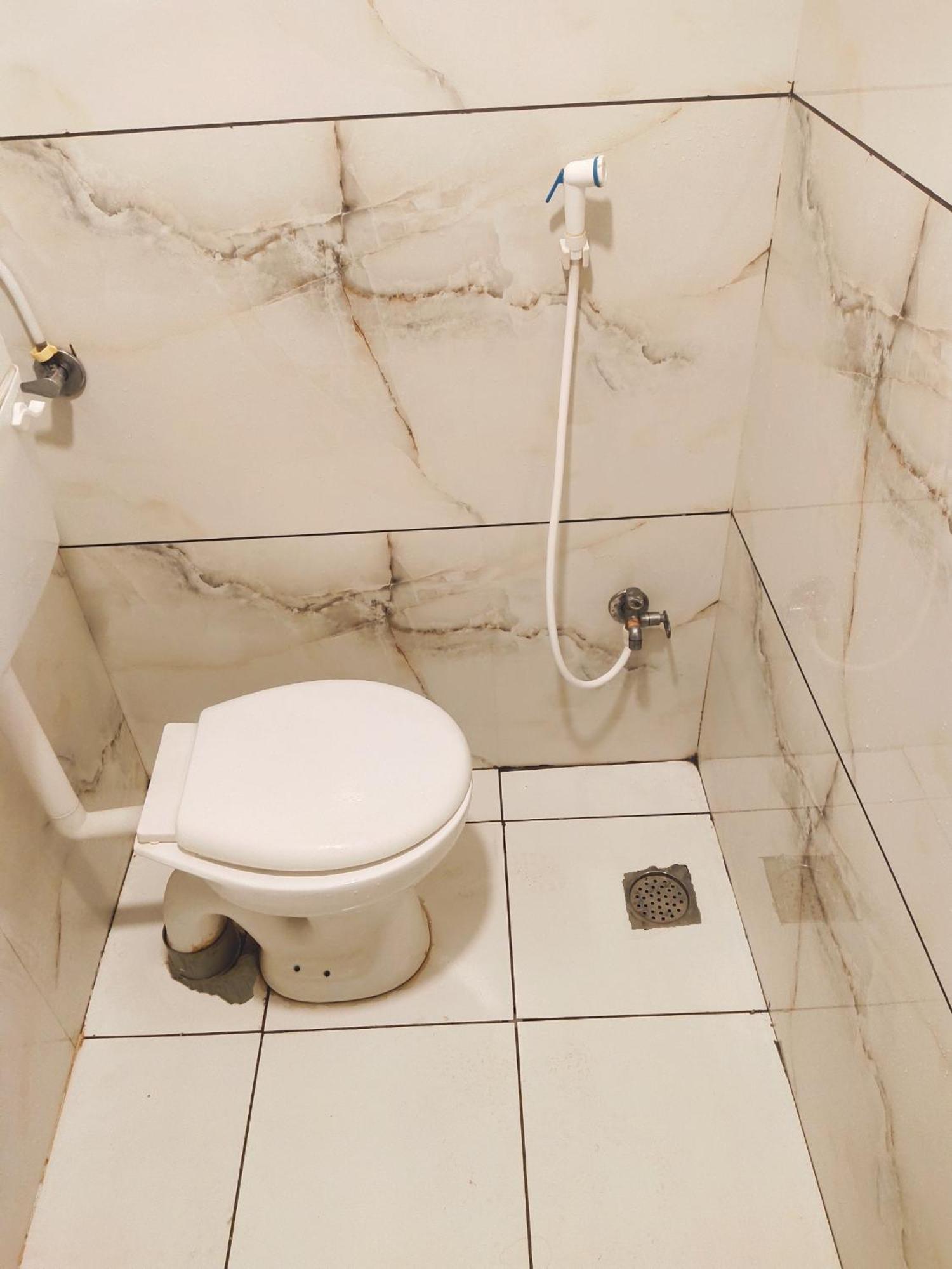 Hotel Shipra Inn Уджайн Екстериор снимка
