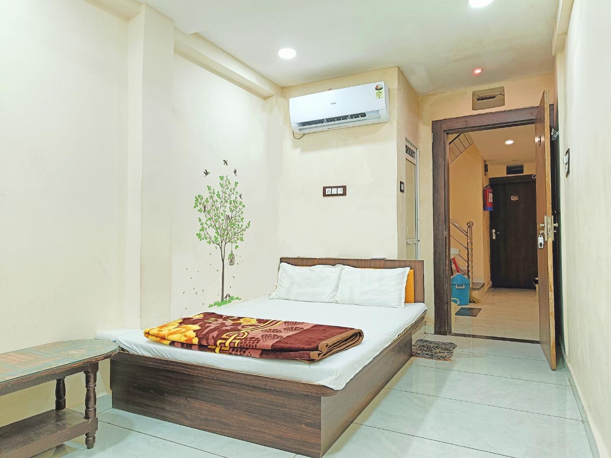 Hotel Shipra Inn Уджайн Екстериор снимка